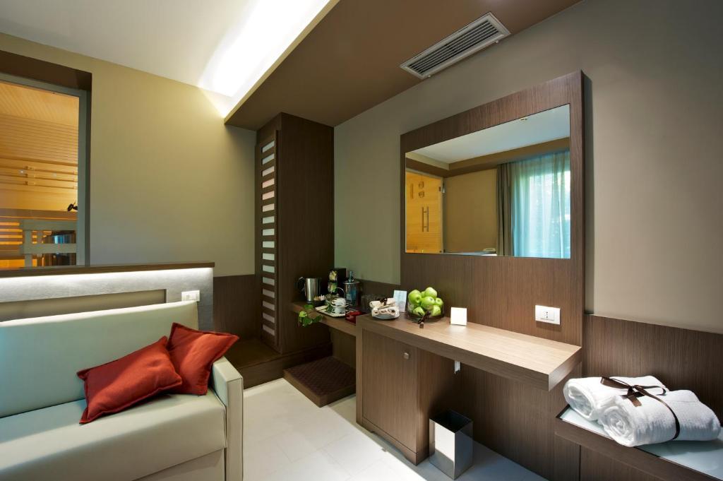Unahotels Villa Dei Platani Φολίνιο Δωμάτιο φωτογραφία