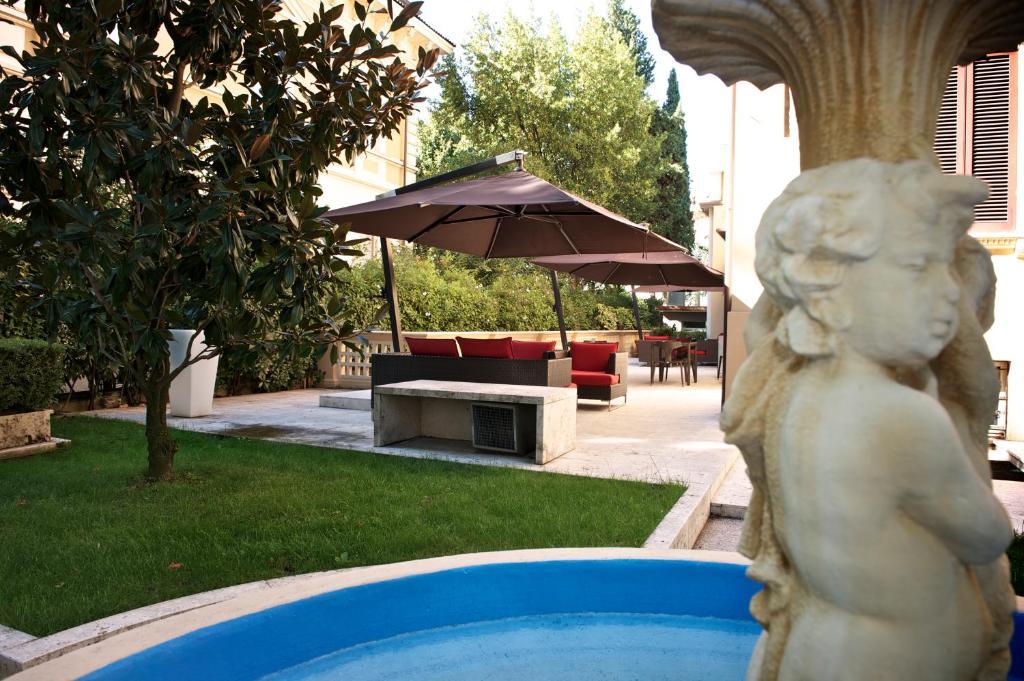 Unahotels Villa Dei Platani Φολίνιο Εξωτερικό φωτογραφία