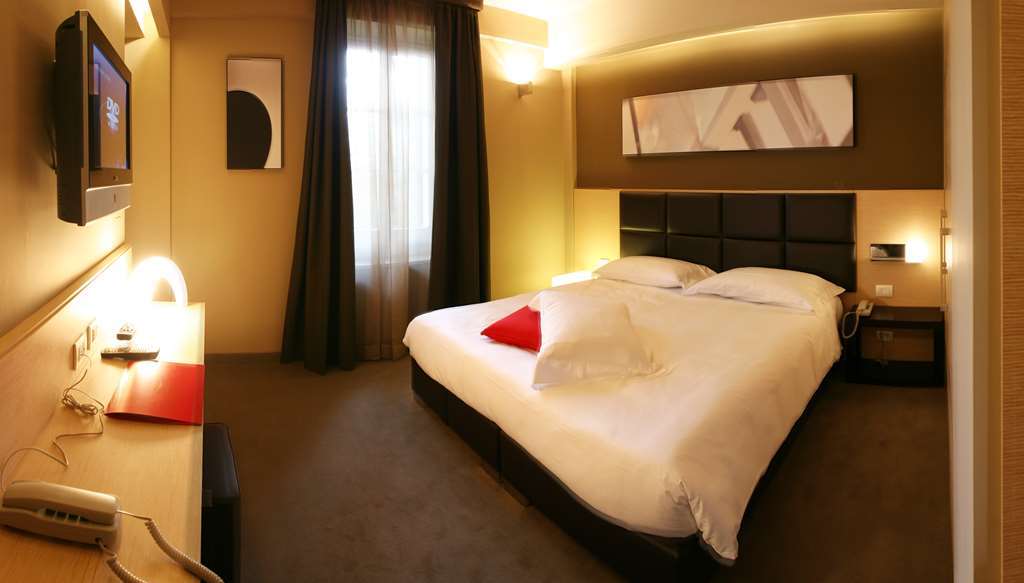 Unahotels Villa Dei Platani Φολίνιο Δωμάτιο φωτογραφία