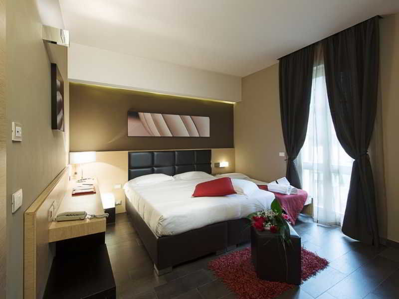 Unahotels Villa Dei Platani Φολίνιο Εξωτερικό φωτογραφία