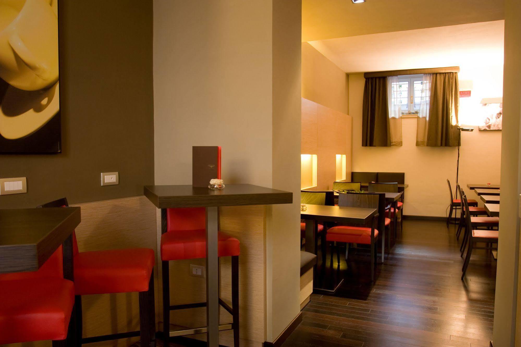 Unahotels Villa Dei Platani Φολίνιο Εξωτερικό φωτογραφία